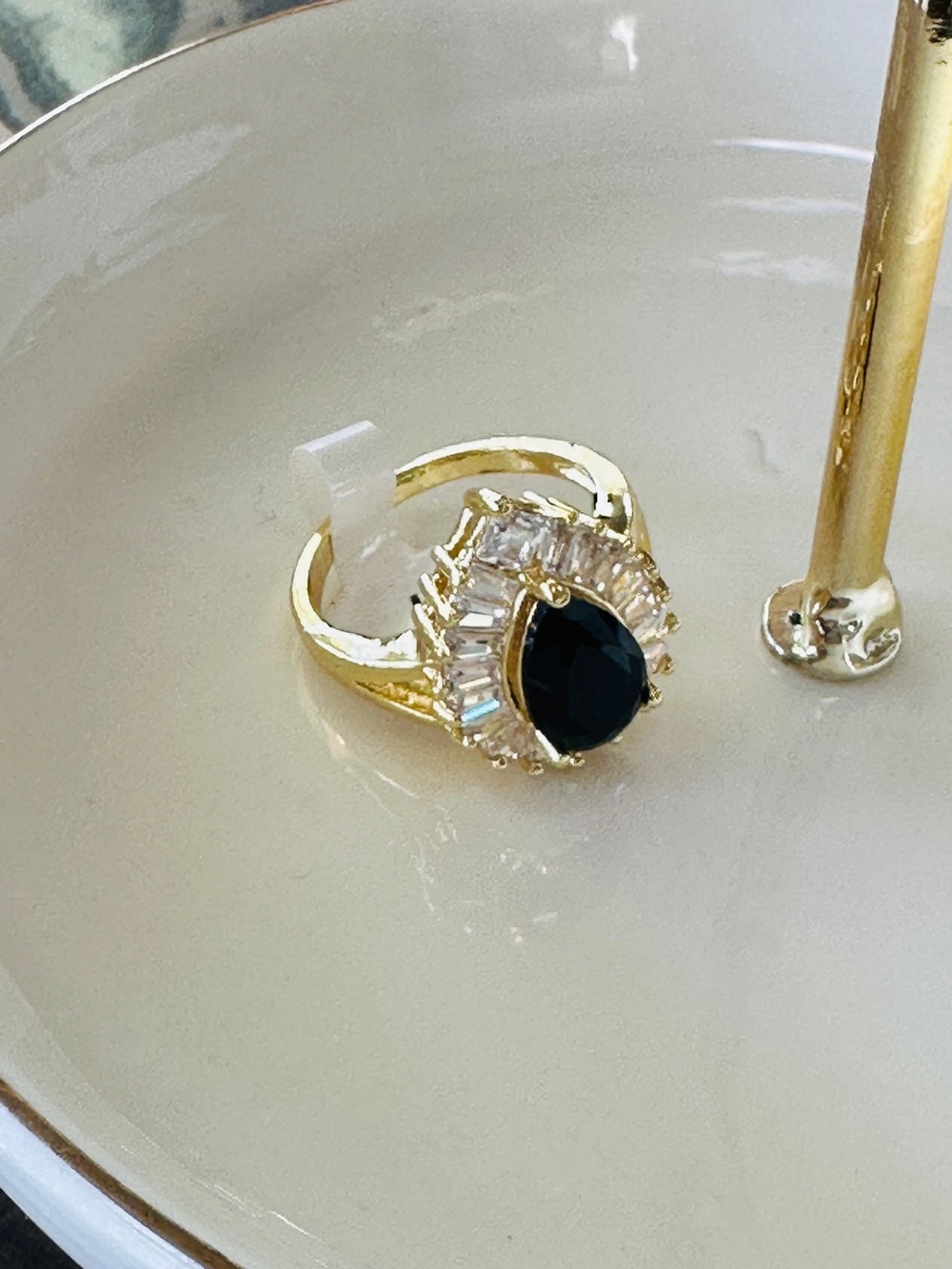Lab created Pear Black Onyx Halo Ring - Picture 12 of 12